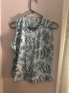 Columbia Blue Fish-Pattern Sleeveless Tank size large hiking outdoor spring